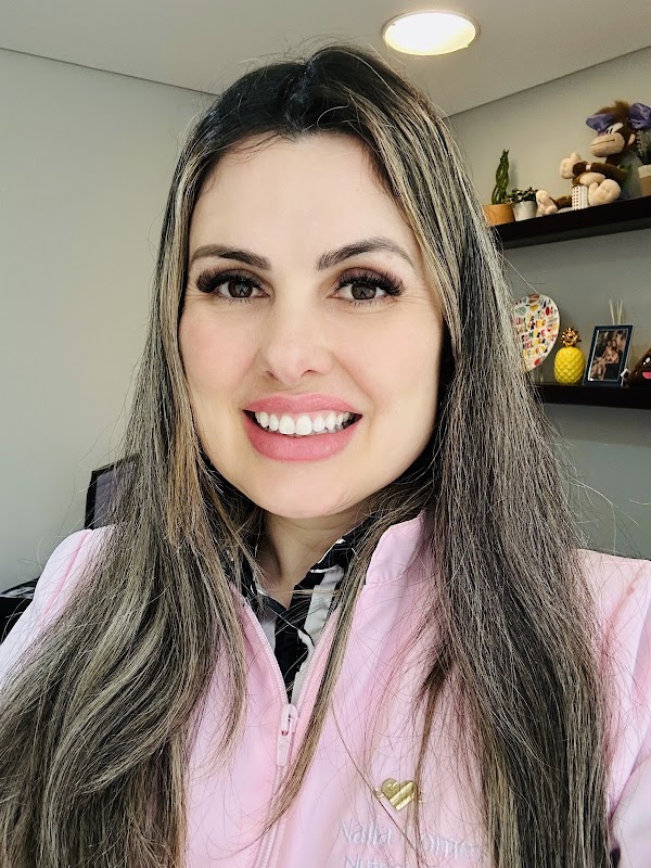 Dra. Naila Lançoni Gomes, Nutricionista - Nutricionista em Centro, Curitiba/PR - Foto 2