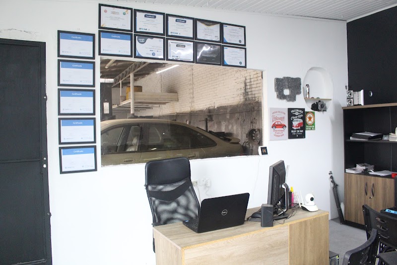 Oficina Mecânica e Auto-Elétrica RistowCar - Oficina Mecânica em Centro, Curitiba/PR - Foto 4