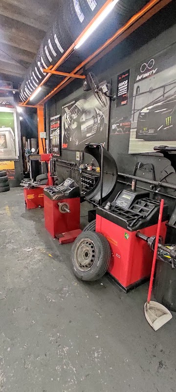Rally Centro Automotivo - Oficina Mecânica em Novo Mundo, Curitiba/PR - Foto 3