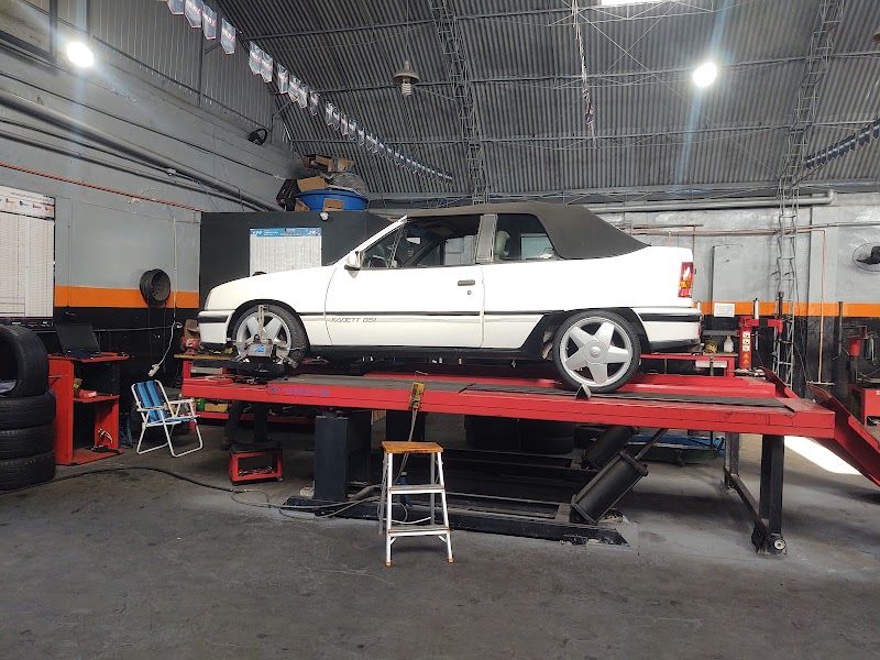 Pneus X Auto Center - Oficina Mecânica em Rebouças, Curitiba/PR - Foto 2