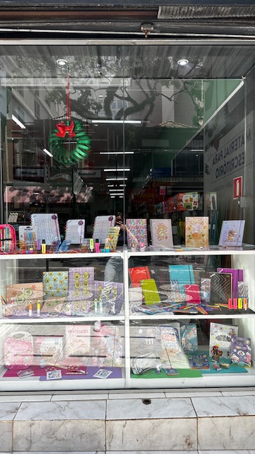 Papelaria Brincadeiras de Papel - Papelaria em Centro, Curitiba/PR - Foto 4