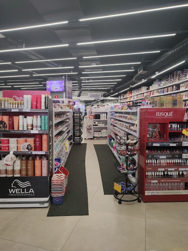 Diva Cosméticos e Perfumaria - Perfumaria e Cosméticos em Centro, Curitiba/PR - Foto 5
