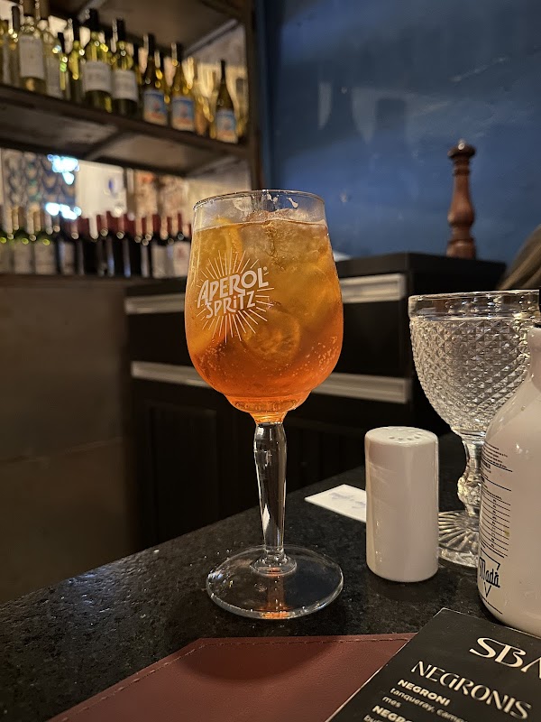 Madá Pizza e Vinho - Pizzaria em Centro, Curitiba/PR - Foto 5