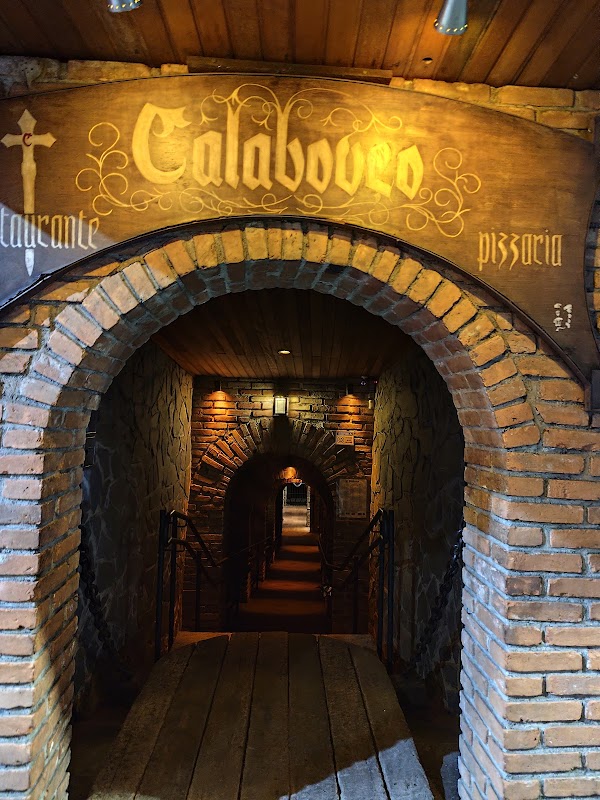 Calabouço Restaurante e Pizzaria - Restaurante em Centro Civico, Curitiba/PR - Foto 5