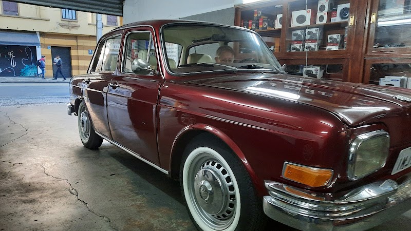 Mega Som Auto Alarmes - Som e Acessórios Automotivos em Centro, Curitiba/PR - Foto 4